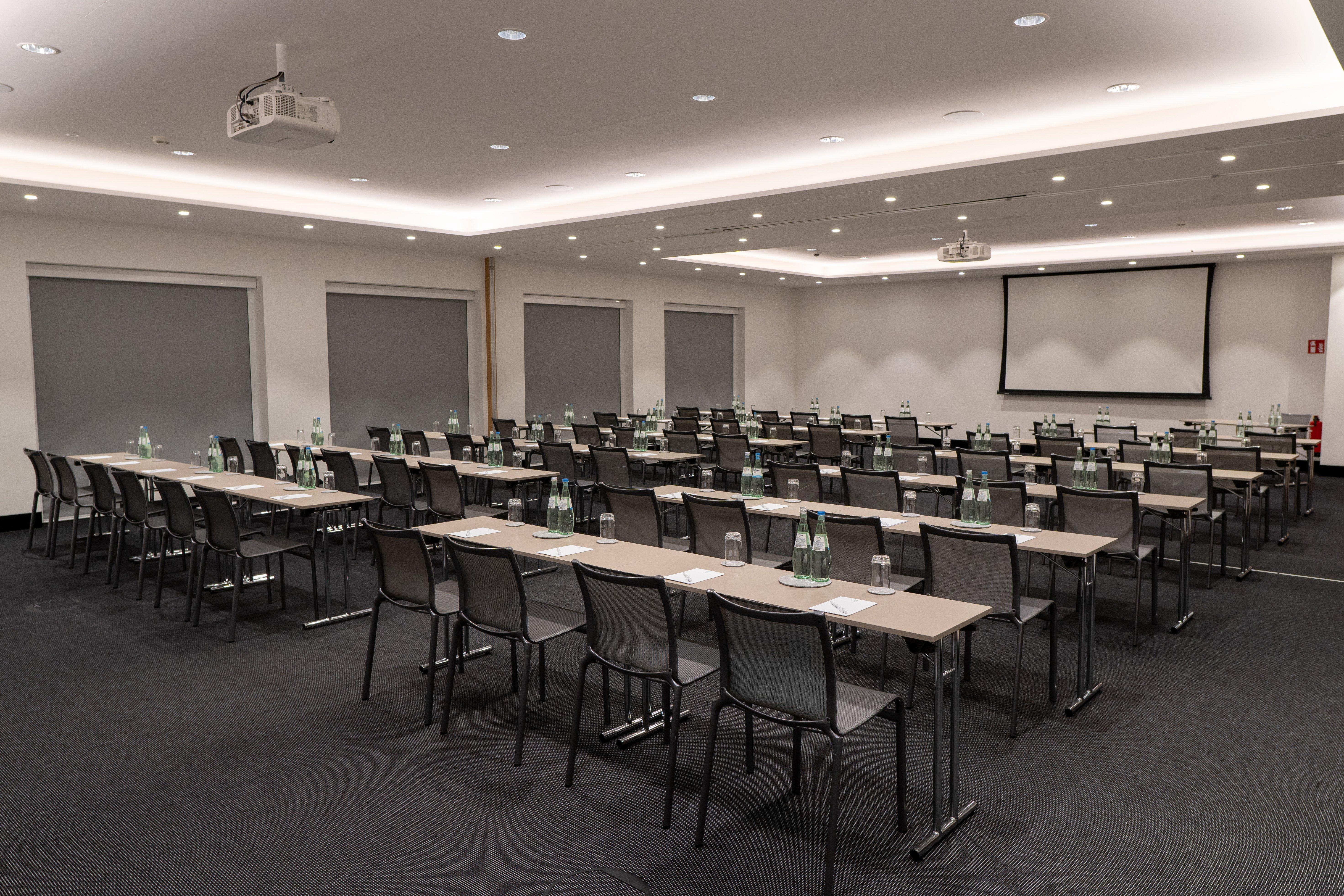 - Leuchtenbergring, An Ihg 4* München